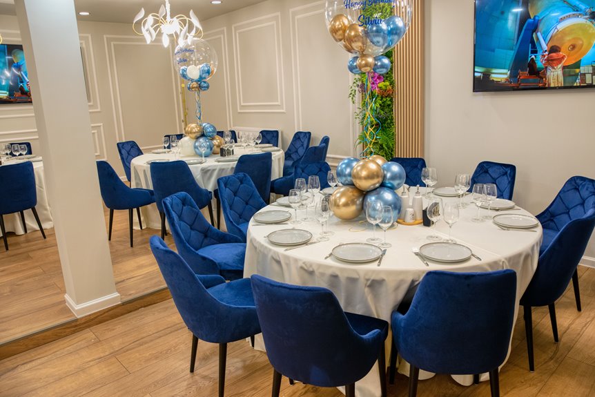 stunning balloon centerpiece how to